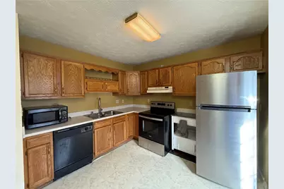 3031 Estate Dr, North Fayette, PA 15071 - Photo 4