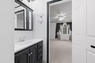 115 Thornberry, Ross Twp, PA 15237 - Photo 8