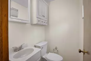 216 Manor Dr, Pittsburgh, PA 15236 - Photo 24