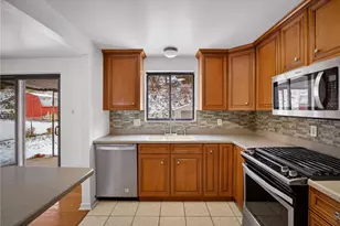216 Manor Dr, Pittsburgh, PA 15236 - Photo 14