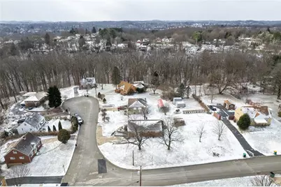 1501 Middlecrest Dr, Pittsburgh, PA 15116 - Photo 30