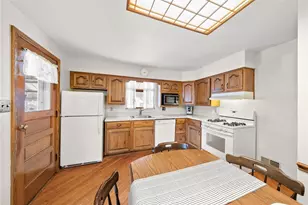 1501 Middlecrest Dr, Pittsburgh, PA 15116 - Photo 10