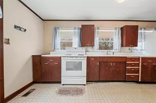 147 Fredonia Hadley Rd, Fairview Township, PA 16124 - Photo 12