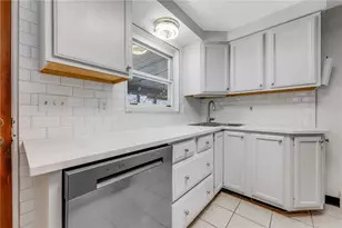 2337 Potomac Ave, Pittsburgh, PA 15216 - Photo 10