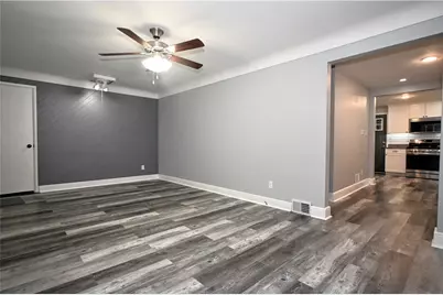 1311 Scenery Dr, Elizabeth Twp/Boro, PA 15037 - Photo 4