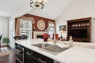 104 Joseph Vito Dr, Salem Township, PA 15644 - Photo 8