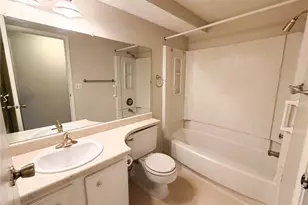 949 Woodhollow Dr, Cranberry Township, PA 16066 - Photo 14