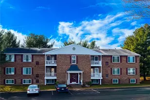 949 Woodhollow Dr, Cranberry Township, PA 16066 - Photo 1