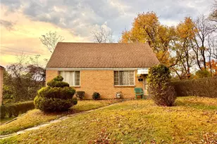 416 Penn Vista Dr, Pittsburgh, PA 15235 - Photo 1