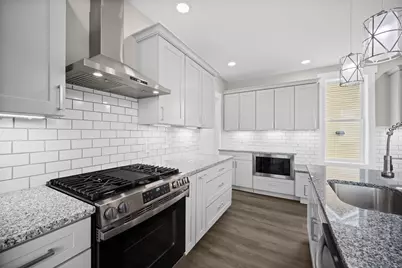 328 Line Ave, Ellwood City, PA 16117 - Photo 6