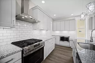 328 Line Ave, Ellwood City, PA 16117 - Photo 6