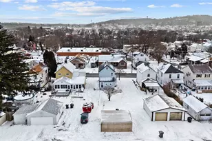 328 Line Ave, Ellwood City, PA 16117 - Photo 36