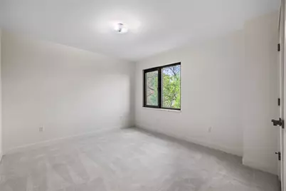 4824 Chatsworth, Pittsburgh, PA 15207 - Photo 10