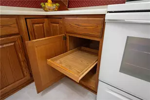 5513 Claytonia Dr, Bethel Park, PA 15102 - Photo 14