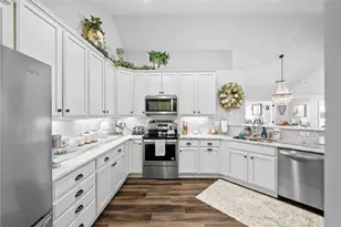 307 Spring Valley Dr, Jackson Township, PA 16063 - Photo 20