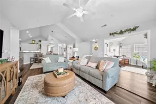 307 Spring Valley Dr, Jackson Township, PA 16063 - Photo 12