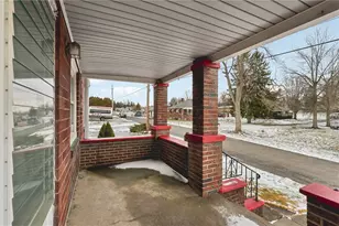 1111 Crowe St, Shenango Township, PA 16101 - Photo 6