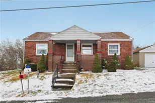 1111 Crowe St, Shenango Township, PA 16101 - Photo 2