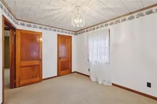 1111 Crowe St, Shenango Township, PA 16101 - Photo 22