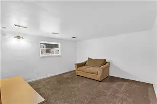 4028 Impala Dr, Pittsburgh, PA 15239 - Photo 30