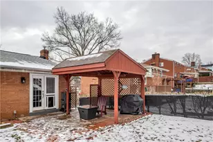 4028 Impala Dr, Pittsburgh, PA 15239 - Photo 16