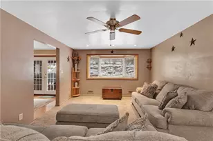 4028 Impala Dr, Pittsburgh, PA 15239 - Photo 8