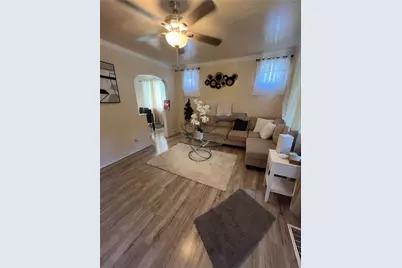 2027 Chalfant St, Pittsburgh, PA 15221 - Photo 4