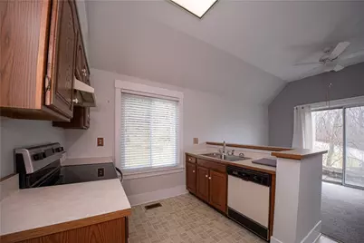 15 Ridgemead Fields Dr, Pittsburgh, PA 15147 - Photo 10