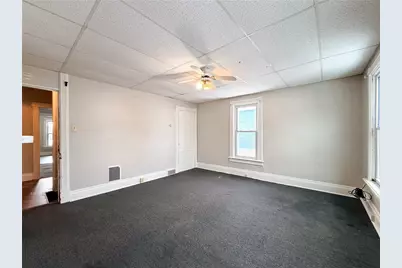 219 13th St #2, Beaver Falls, PA 15010 - Photo 4