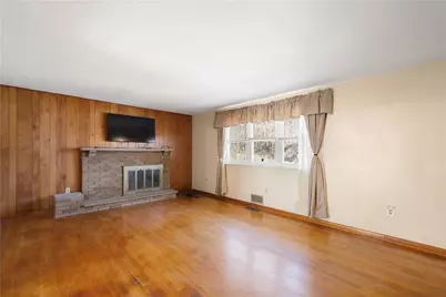 2515 Beverly Dr, Washington, PA 15301 - Photo 6