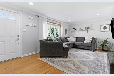 301 Amity Rd, Glenshaw, PA 15116 - Photo 2