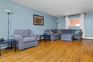 444 Bartola St, Scott Township, PA 15243 - Photo 2