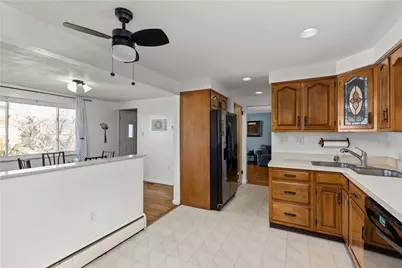 444 Bartola St, Scott Township, PA 15243 - Photo 8