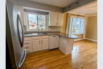 50 Philander St, Pittsburgh, PA 15218 - Photo 8