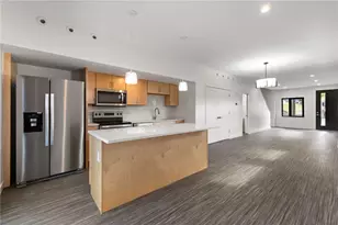 4826 Chatsworth Ave, Pittsburgh, PA 15207 - Photo 4