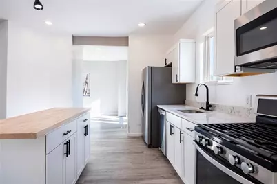 5934 Curry Rd, South Park, PA 15236 - Photo 10