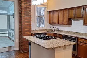 548 S Graham, Pittsburgh, PA 15232 - Photo 10