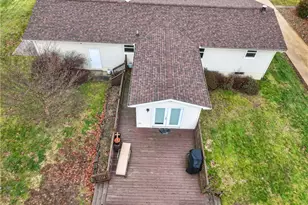 115 Briarcliff Dr, Chippewa Township, PA 15010 - Photo 12