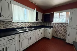 748 Caldwell Ave, New Kensington, PA 15068 - Photo 8