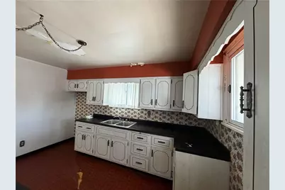 748 Caldwell Ave, New Kensington, PA 15068 - Photo 6