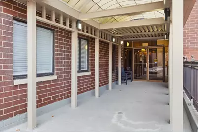 5600 Munhall Rd #501, Pittsburgh, PA 15217 - Photo 2