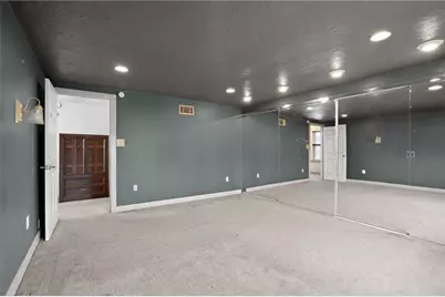 533 McCully St, White Oak, PA 15131 - Photo 26