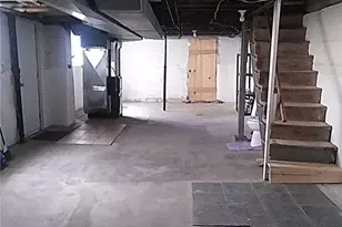 414 Guy St, Jeannette, PA 15644 - Photo 38