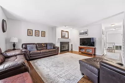 2671 Hunters Point Drive, Pittsburgh, PA 15090 - Photo 6