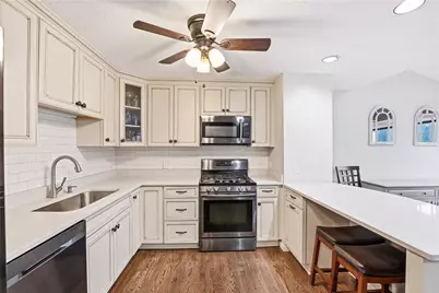 2671 Hunters Point Drive, Pittsburgh, PA 15090 - Photo 12