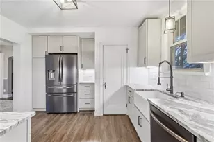 359 Pennsylvania Ave, Oakmont, PA 15139 - Photo 14