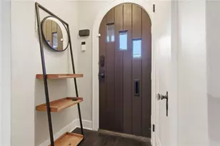 359 Pennsylvania Ave, Oakmont, PA 15139 - Photo 4