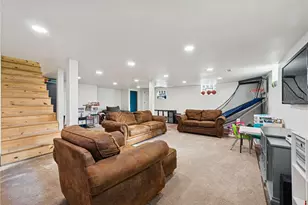 1868 Millerstown Rd, Tarentum, PA 15084 - Photo 16