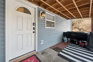 1868 Millerstown Rd, Tarentum, PA 15084 - Photo 2