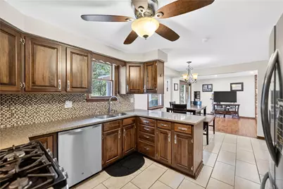 269 Kinvara Drive, Ross Twp, PA 15237 - Photo 12